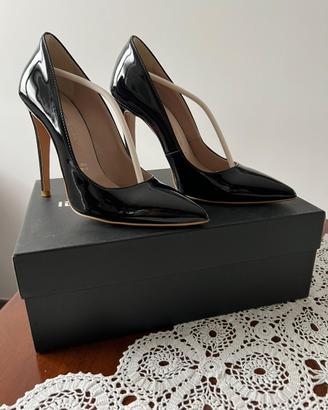 Dècolletè Identità