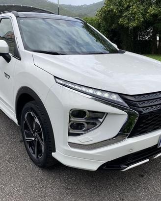 Mitsubishi Eclipse Cross 2.4 MIVEC 4WD PHEV D...