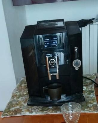 macchina caffè Jura E800