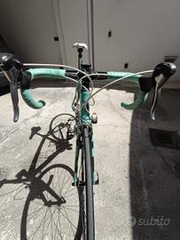 Bianchi via nirone carbonio allu Shimano 10v