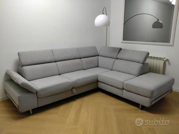 Divano angolare come nuovo