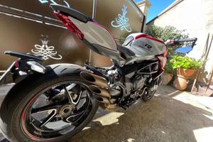 MV AGUSTA BRUTALE 800 RR SCS