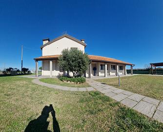 Bella villa monofamiliare di mq.200 a Vaccolino