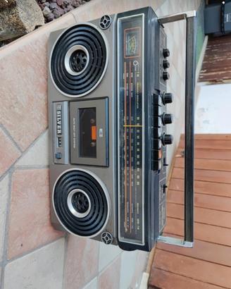 radio vintage silver 
