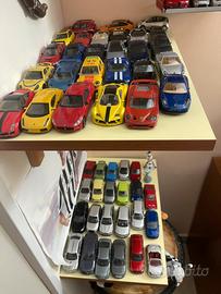 vari modellini di automobili per modelli