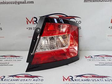 STOP FANALE POSTERIORE DESTRO SKODA Fabia Berlina