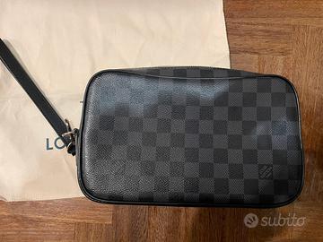 Pochette louis vuitton