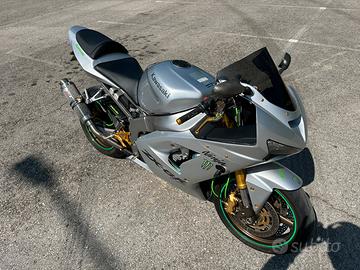 Kawasaki zx6r 636