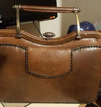 Piccola borsa in pelle