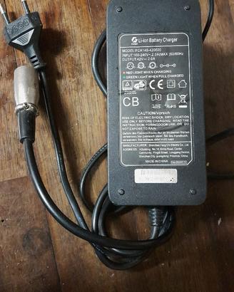 Alimentatore per bici elettrica  FCA140-420020