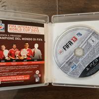 6 videogiochi tra cui Fifa13 e GT5 per PS3