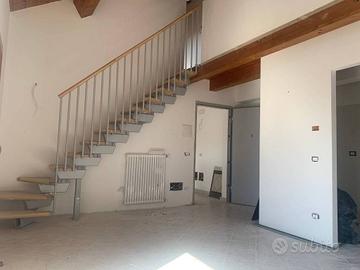 Appartamento di 106 m² con 4 locali e box auto a M