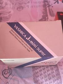 MACCHINA FOTOGRAFICA YASHICA. J- MINI SUPER