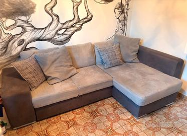 Divano angolare letto in color grigio tortora