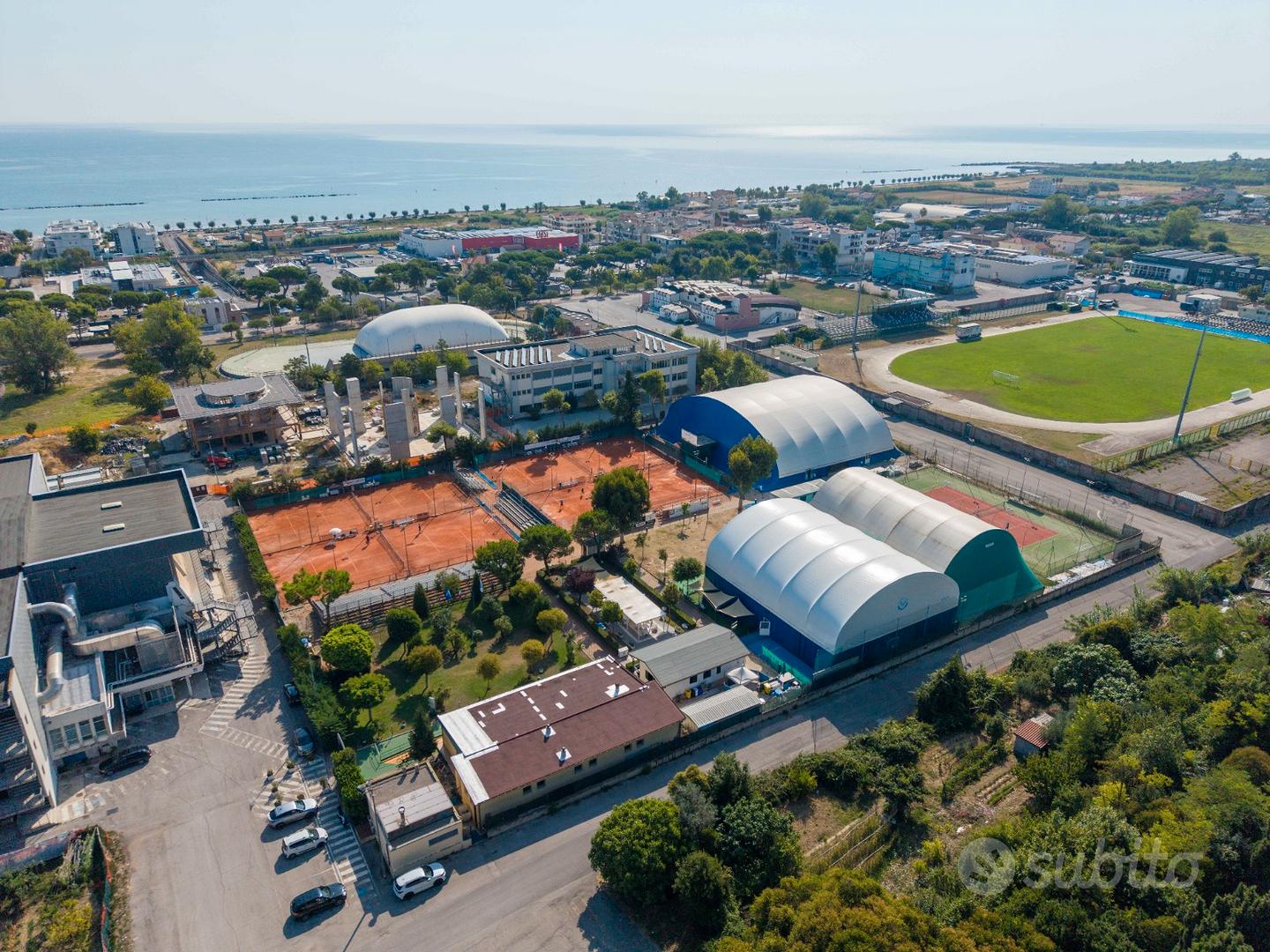 Roseto/Abruzzi - Terreno con annesso - Vista 5
