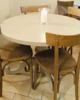 Tavolo tondo per 4