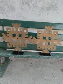 Sculture in bronzo di pomodoro