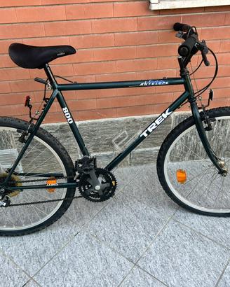 Biciletta Trek 800