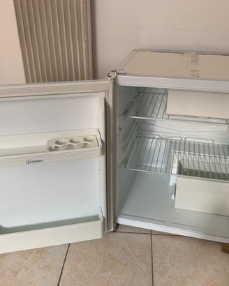 Frigorifero a incasso INDESIT