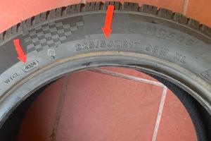 Gomme 4024 225/50ZR17