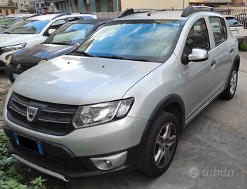 Dacia Sandero Stepway Anno 2016 Motore 1.5 diesel