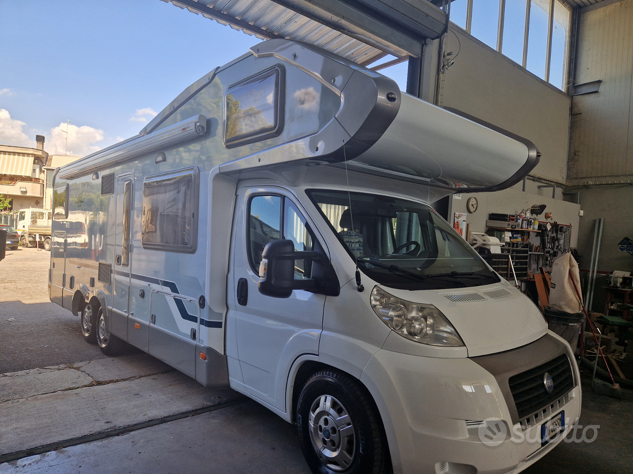 Subito - Meteor Viaggi Vendita e noleggio Camper Rimini - Oscurante termico  esterno Larcos per Fiat Ducato - Caravan e Camper In vendita a Rimini