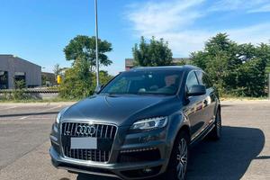 Audi Q7 S-line