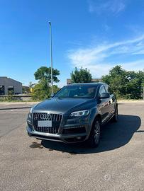 Audi Q7 S-line