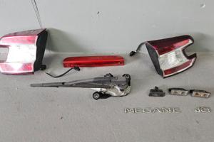 Megane 3 sport tourer Ricambi per portellone postr