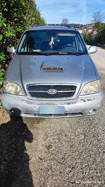 Kia carnival