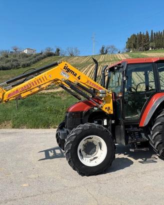 New Holland TS 100 con caricatore frontale Sigma4
