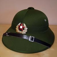 Casco coloniale VIETCONG VC PITH verde
