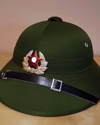Casco coloniale VIETCONG VC PITH verde