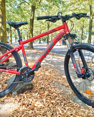 Bici btwin 540  27.5 con freno disco olio perfetta