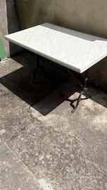 Tavolo gambe in ferro