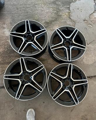 Cerchi Mercedes classe A B CLA C AMG R18