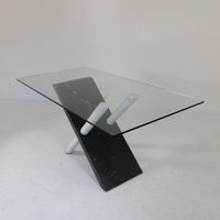 tavolo cristallo con base marmo Cattelan