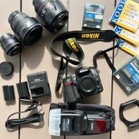 Nikon d7000 kit con tre lenti e batterie