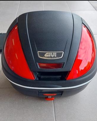 Bauletto Givi per scooter moto con piast. supporto