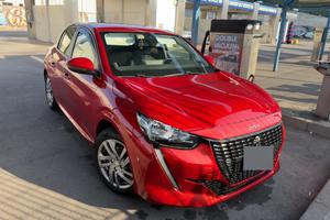 PEUGEOT 208 1.2 PURETECH neopatentati OK
