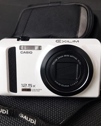 Casio Exilim EX-ZR300