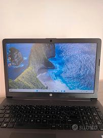 Computer portatile HP Notebook 250-G7 256GB SSD