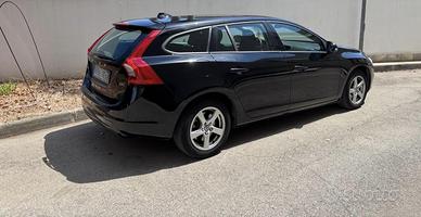 Volvo V60 D2