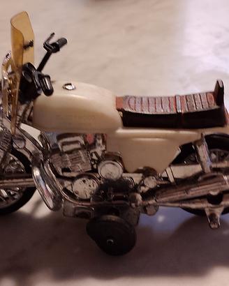 modellino vintage moto Honda 750 
