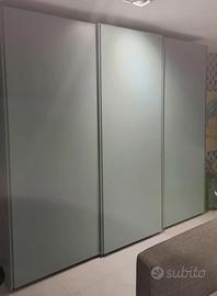 Armadio nuovo ad ante scorrevoli