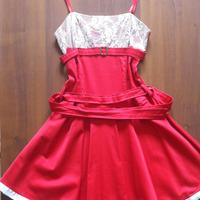 Vestito rosso con pizzo bianco bretelle regolabili