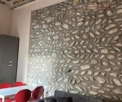 Ampio2lcon studiolo e 2 bagni,p.auto privato