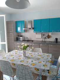 Luminoso appartamento Macari residence con piscina