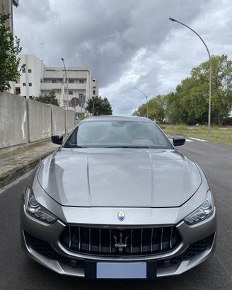 Maserati Ghibli 3000 V6 250cv