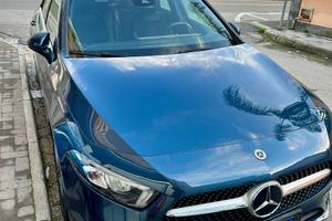 Splendida Mercedes classe A sedan